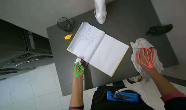Wiping table surface: egocentric robotics sample
