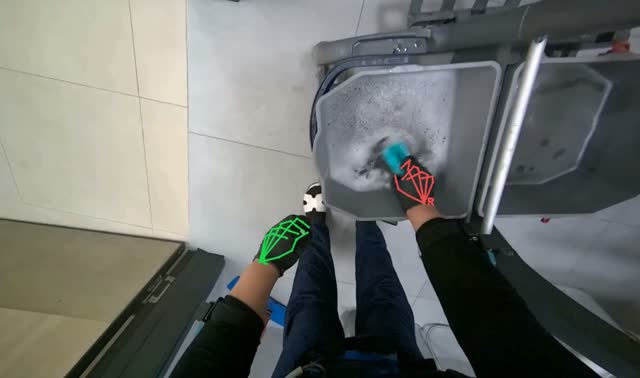 Cleaning and rinsing cleaning tools: egocentric robotics sample