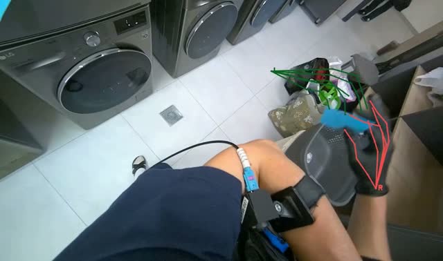 Managing laundry notes: egocentric robotics sample