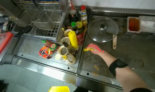 Cleaning kitchen counter: egocentric robotics sample