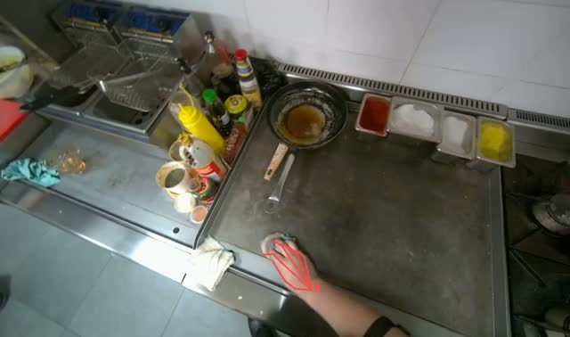 Wiping a Metal Table: egocentric robotics sample