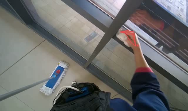Wiping windows with cloth: egocentric robotics sample
