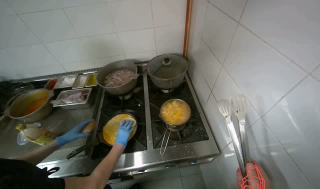 Preparing instant noodles: egocentric robotics sample