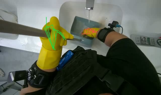 Cleaning dustpan and sponges: egocentric robotics sample