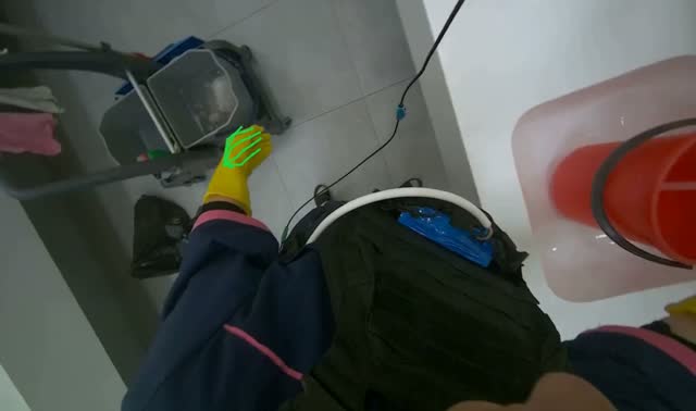 Mopping the floor: egocentric robotics sample