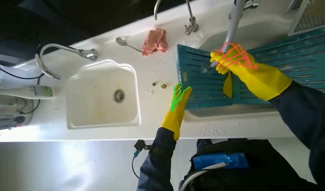 Cleaning metal mesh filters: egocentric robotics sample