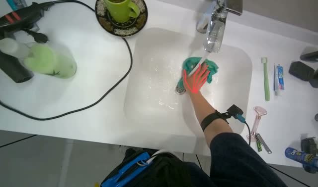 Cleaning bathroom sink: egocentric robotics sample