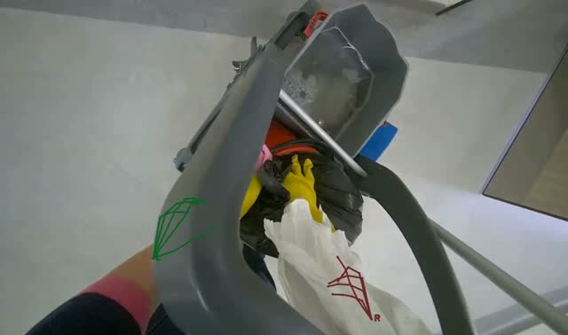 Preparing cleaning tools: egocentric robotics sample