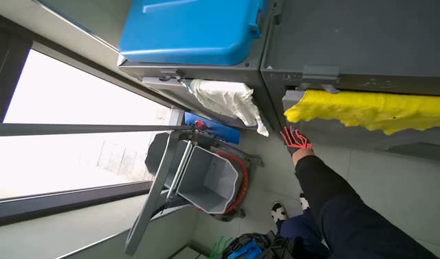 Preparing cleaning tools: egocentric robotics sample