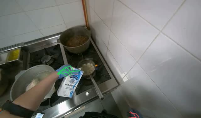 Cooking dumplings in pot: egocentric robotics sample