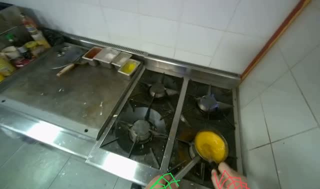 Preparing sauce in a pot: egocentric robotics sample