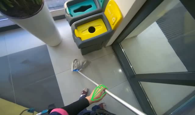 Mopping floor near windows: egocentric robotics sample