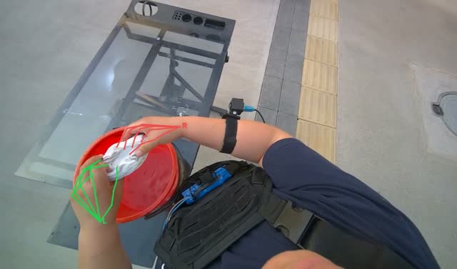 Preparing cloth for cleaning: egocentric robotics sample