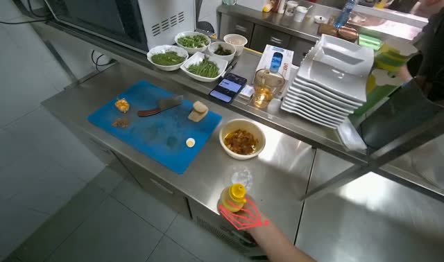 Cooking pasta in pan: egocentric robotics sample