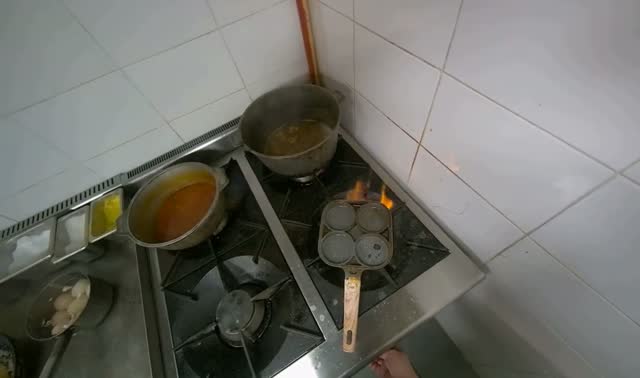 Preparing a Frying Pan: egocentric robotics sample