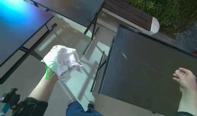 Wiping outdoor tables: egocentric robotics sample