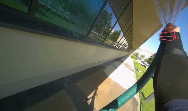 Rinsing building windows: egocentric robotics sample