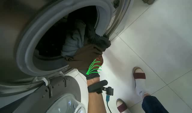Unloading laundry from machine: egocentric robotics sample