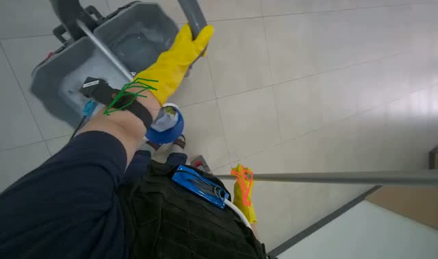 Preparing mop head: egocentric robotics sample