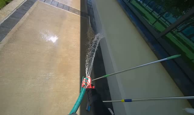 Rinsing concrete ground: egocentric robotics sample