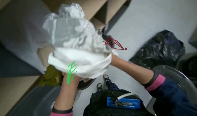 Loading laundry into washing machines: egocentric robotics sample